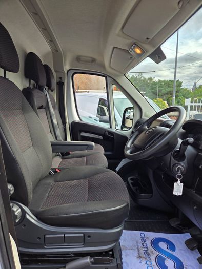 Opel Movano 2023