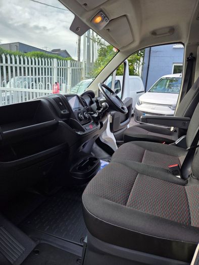 Opel Movano 2023