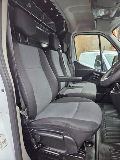Renault Master 2023