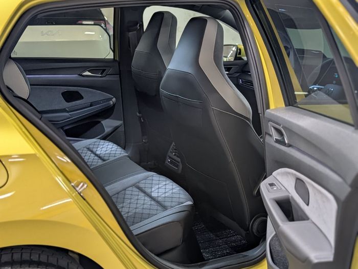 Volkswagen Golf 2024
