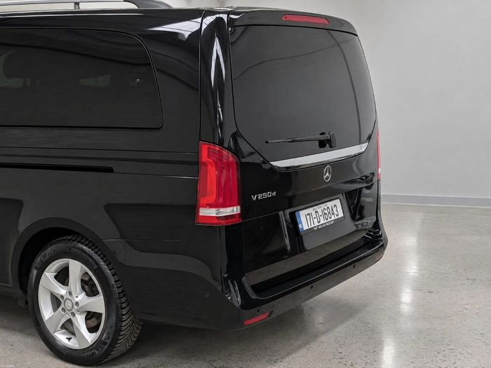Mercedes-Benz V-Class 2017