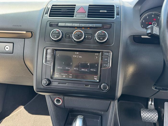 Volkswagen Touran 2015