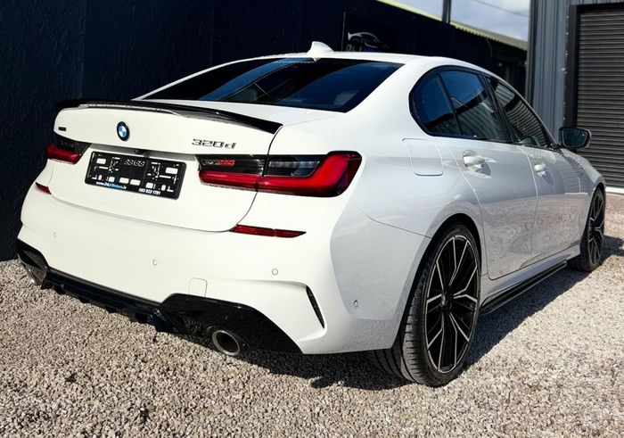 BMW 3 Series 2021