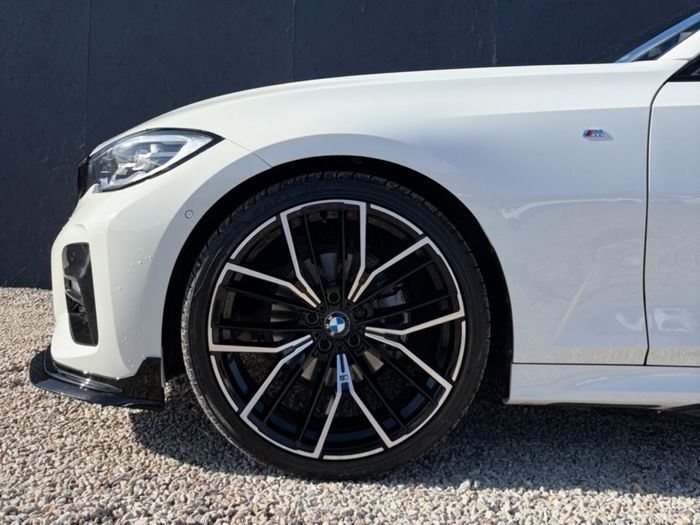 BMW 3 Series 2021