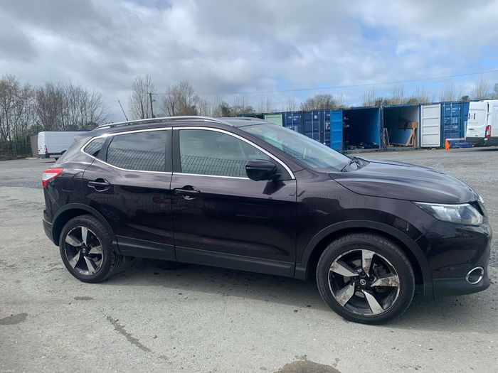 Nissan QASHQAI 2015