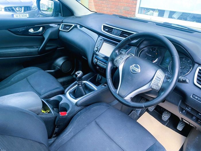 Nissan QASHQAI 2015