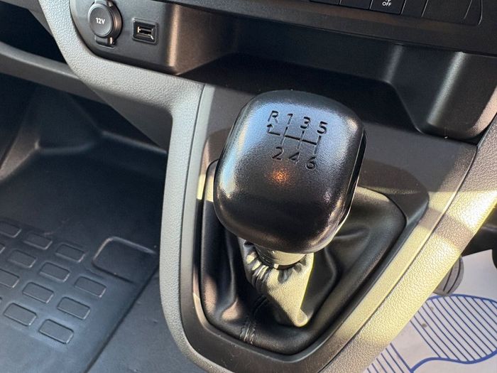 Opel Vivaro 2021