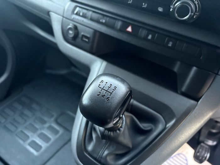 Opel Vivaro 2022
