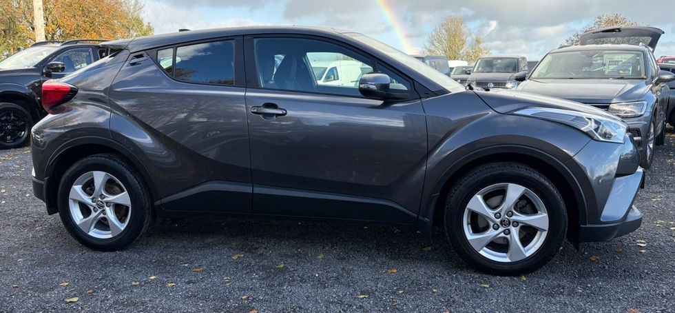 Toyota C-HR 2016