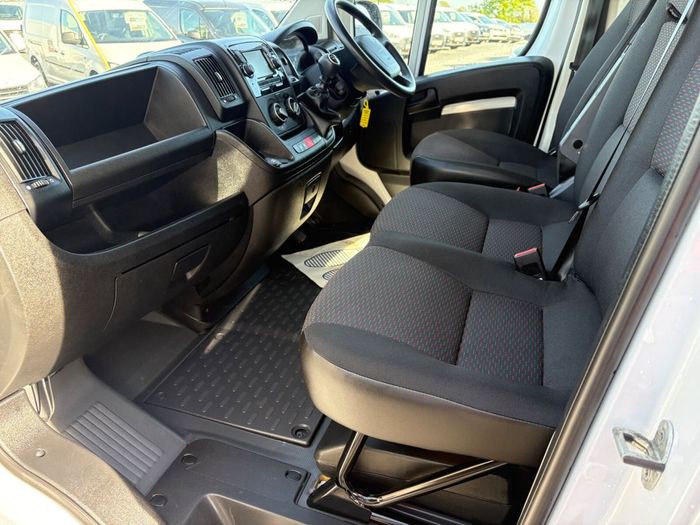 Peugeot Boxer 2021