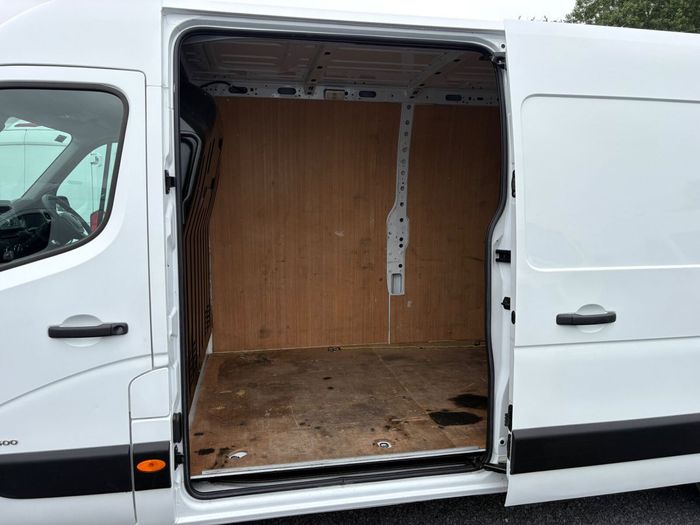 Opel Movano 2021