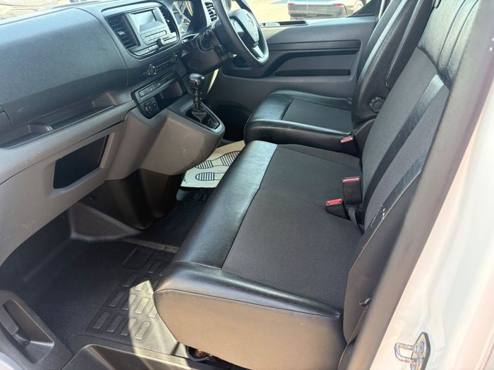 Opel Vivaro 2022