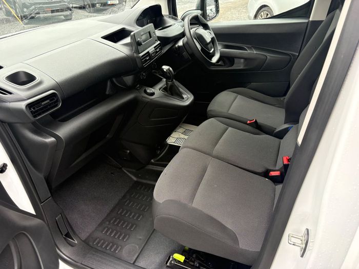 Peugeot Partner 2021