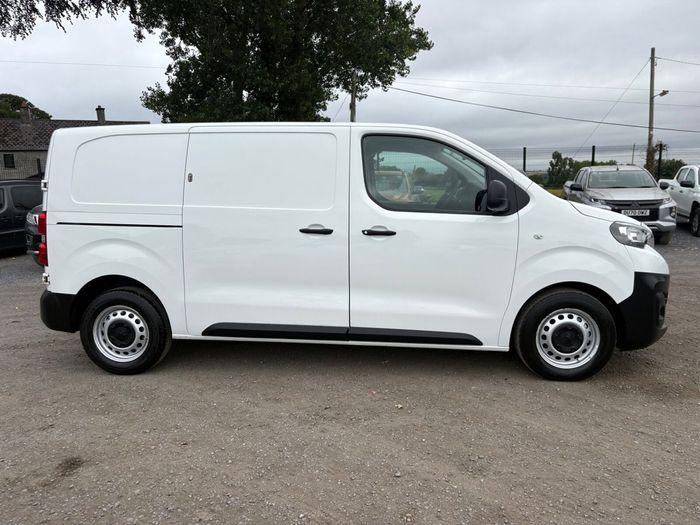 Peugeot Expert 2021
