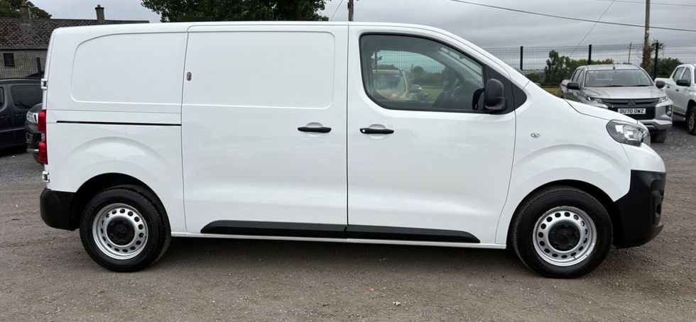 Peugeot Expert 2021