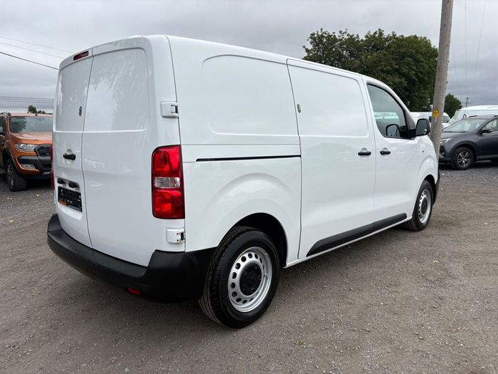Peugeot Expert 2021