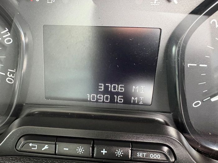 Peugeot Expert 2021