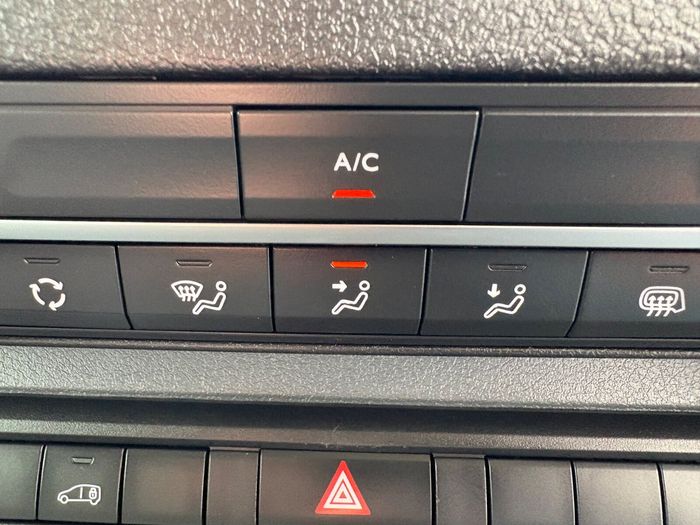 Peugeot Expert 2021