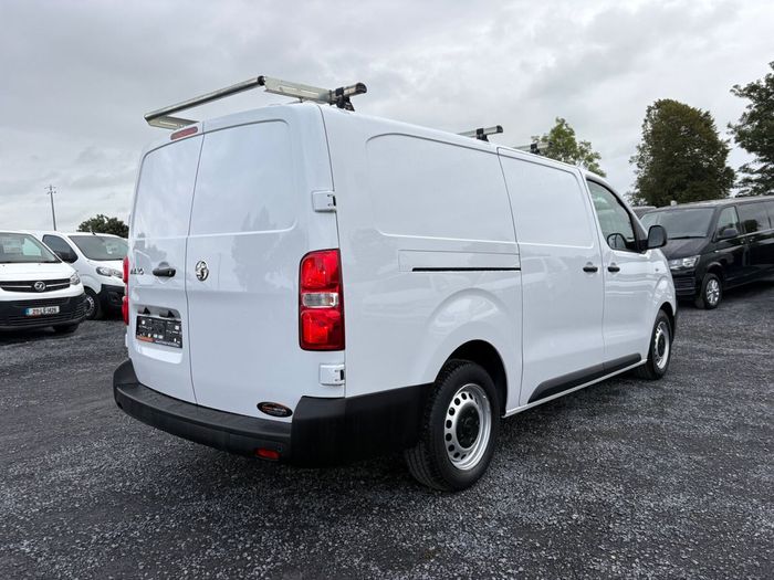 Vauxhall Vivaro 2022