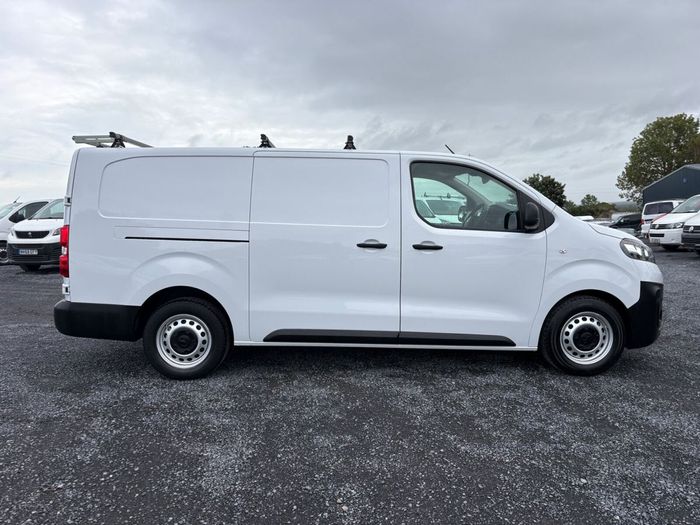 Vauxhall Vivaro 2022