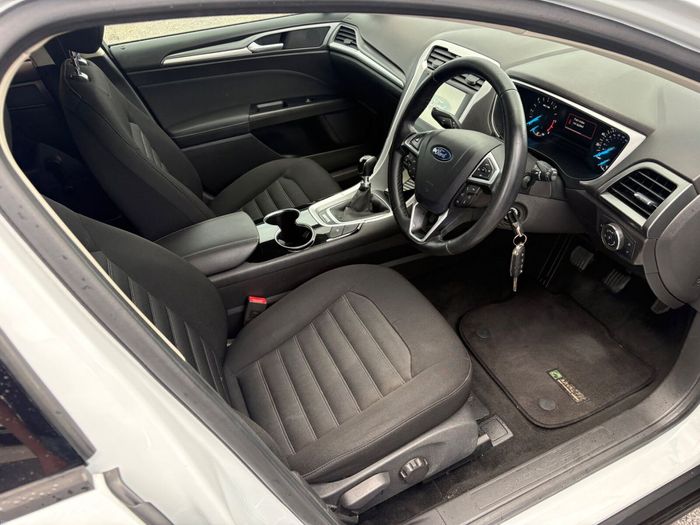 Ford Mondeo 2016