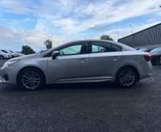 Toyota Avensis 2015