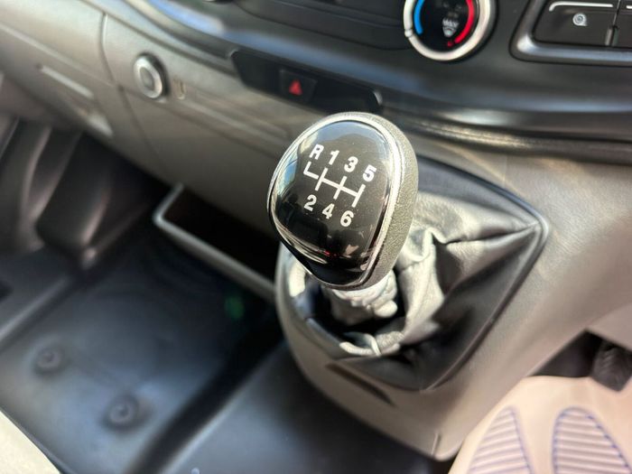 Ford Transit 2021