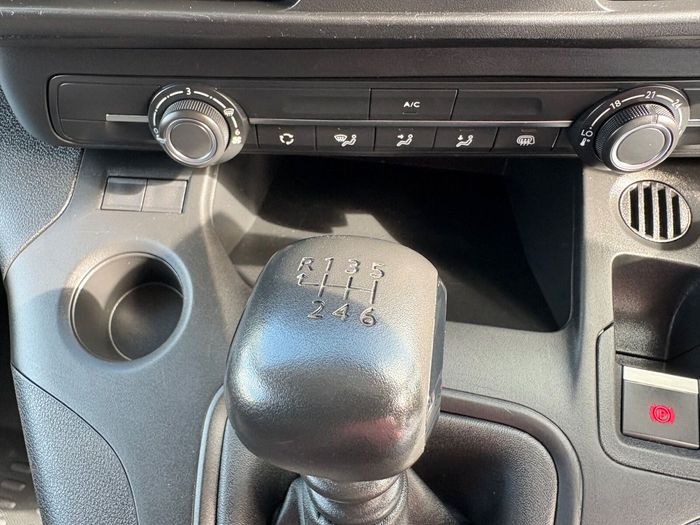 Peugeot Partner 2022
