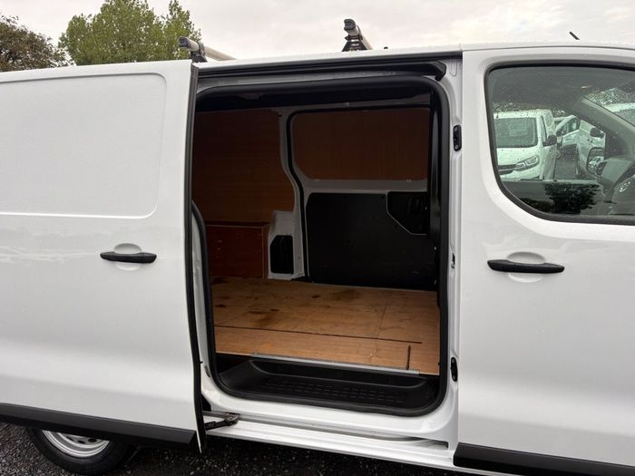 Vauxhall Vivaro 2022