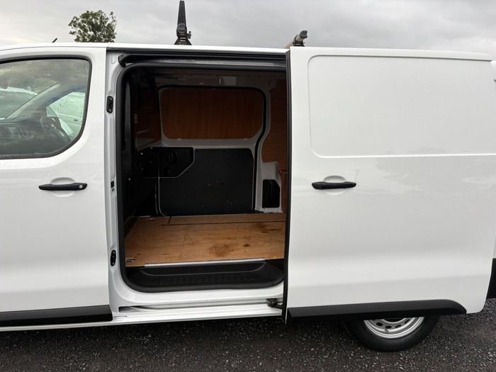 Vauxhall Vivaro 2022