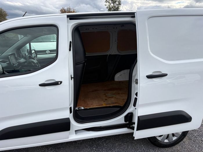 Peugeot Partner 2021