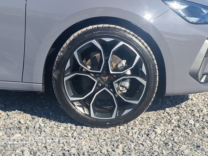 Cupra Leon 2025