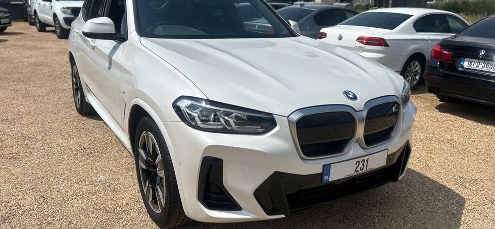 BMW iX3 2023
