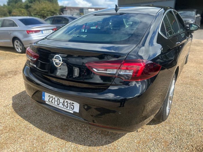 Opel Insignia 2022