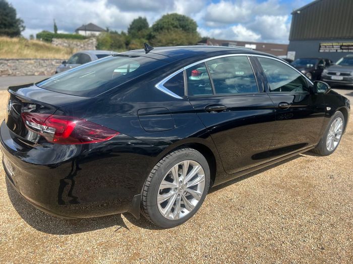 Opel Insignia 2022