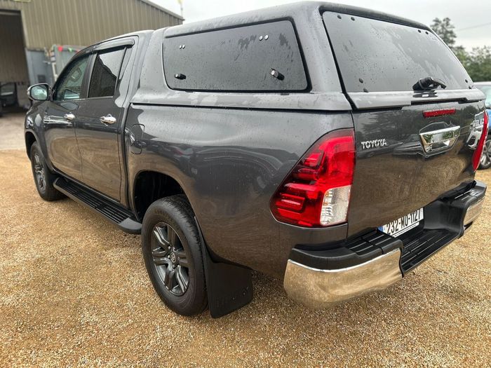 Toyota HiLux 2023