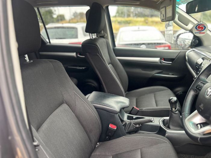 Toyota HiLux 2023