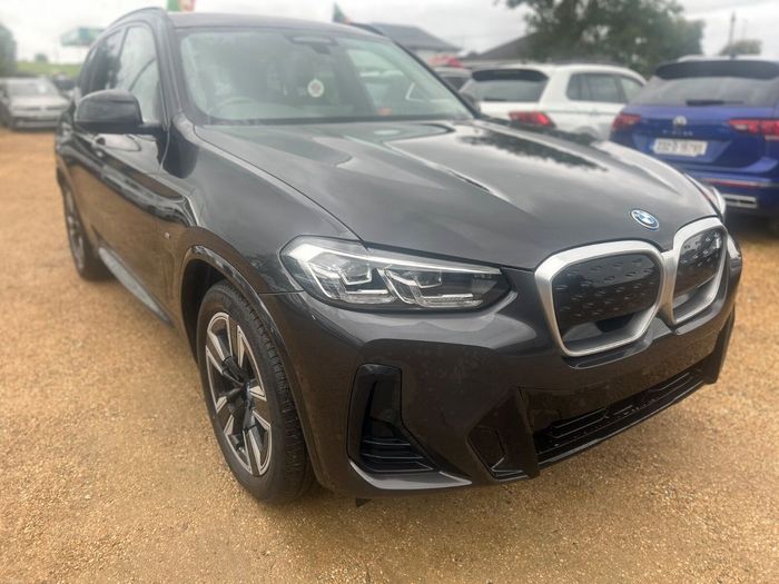 BMW iX3 2023