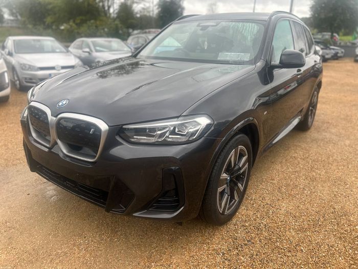 BMW iX3 2023