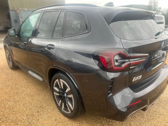 BMW iX3 2023