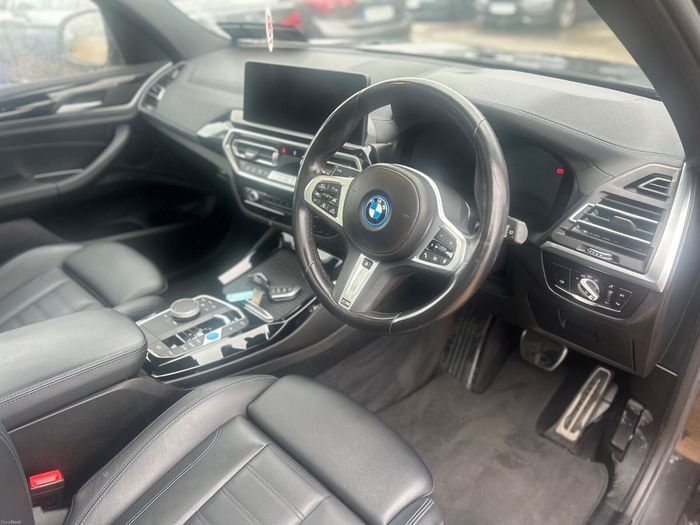 BMW iX3 2023