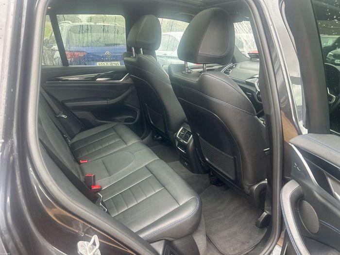 BMW iX3 2023