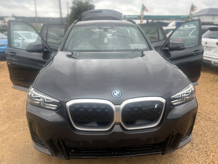 BMW iX3 2023