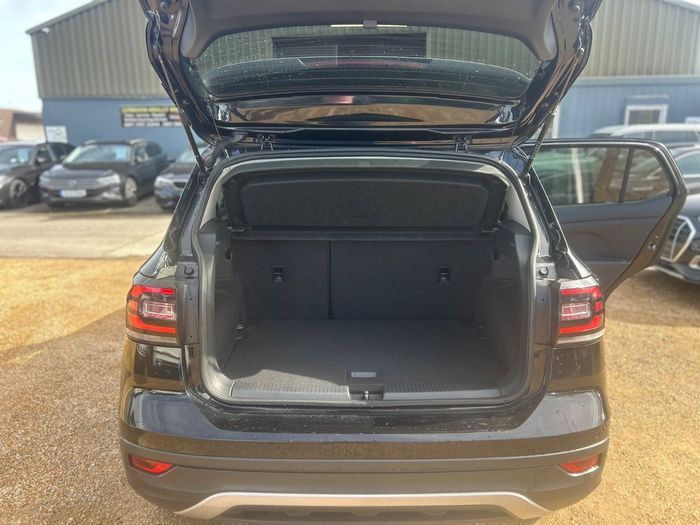 Volkswagen T-Cross 2024