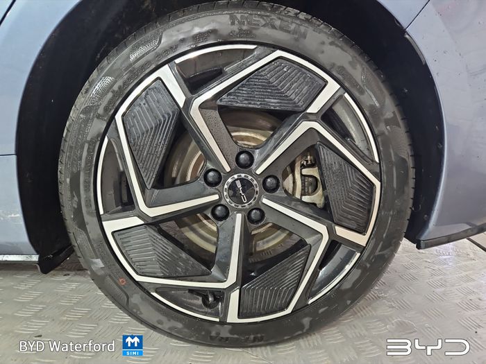 BYD SEAL 2025