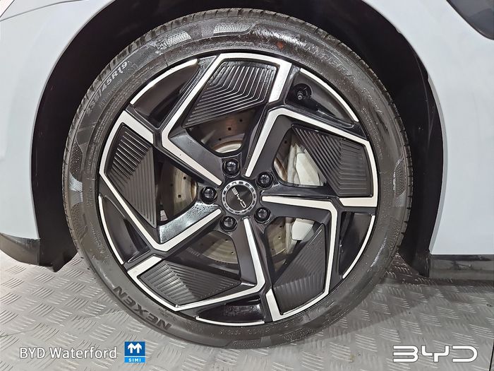BYD SEAL 2024