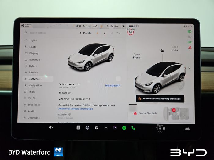 Tesla Model Y 2024