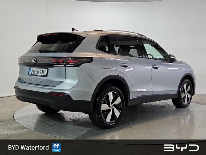 Volkswagen Tiguan 2025