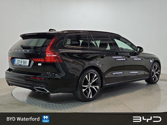 Volvo V60 2022