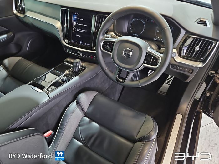 Volvo V60 2022